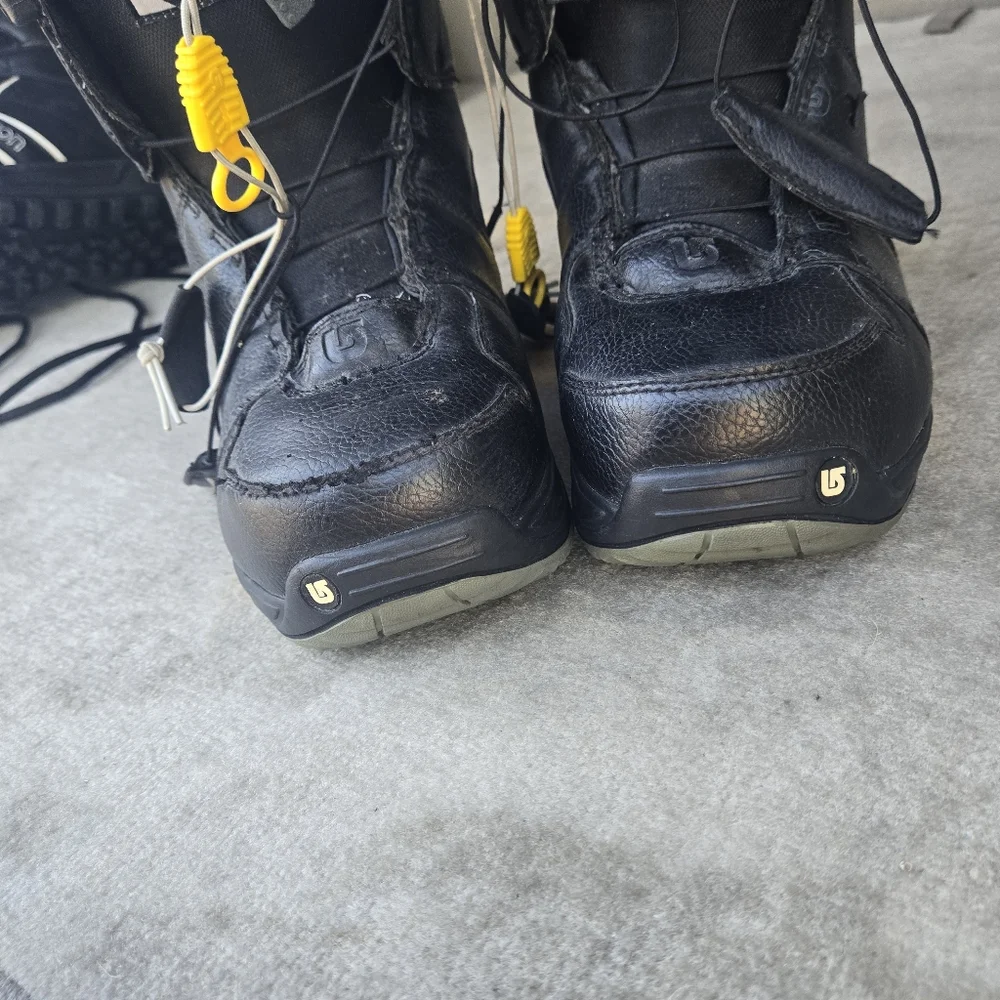 Burton Black Moto Snowboard Boots Size 7
